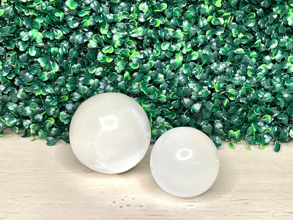 SELENITE | SPHERES